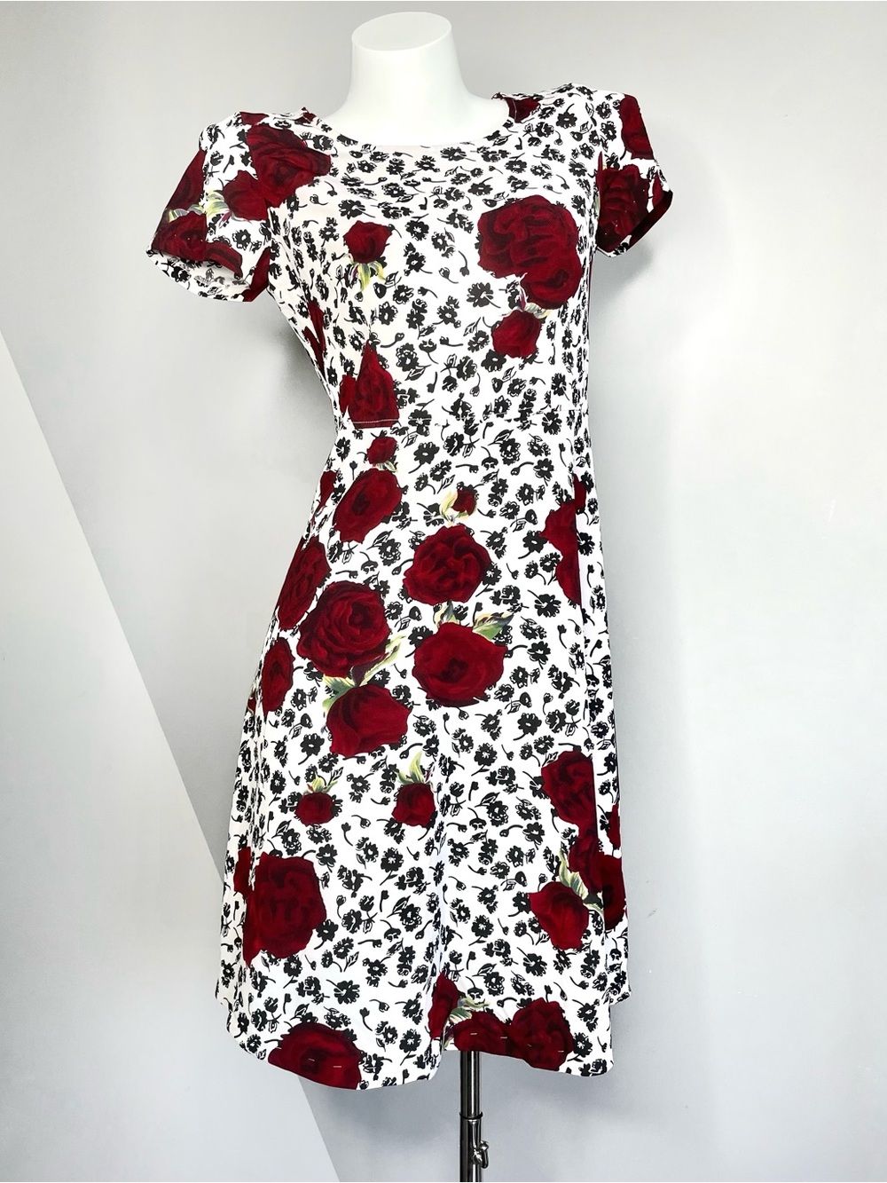 Vintage Style Red Rose Summer Dress